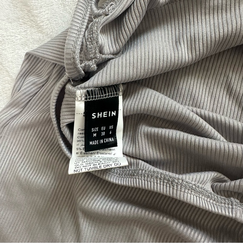 Shein Ribbed Romper - Picture 3 of 3